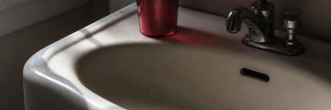 Why Do Gums Bleed Even If You Don’t Feel Pain?