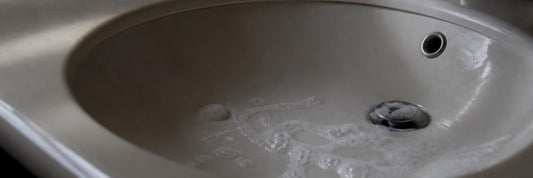 Is it bad to leave toothpaste on your teeth after brushing?